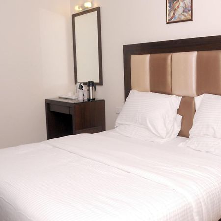 Hotel Prems Paradise อัมริตสา ภายนอก รูปภาพ