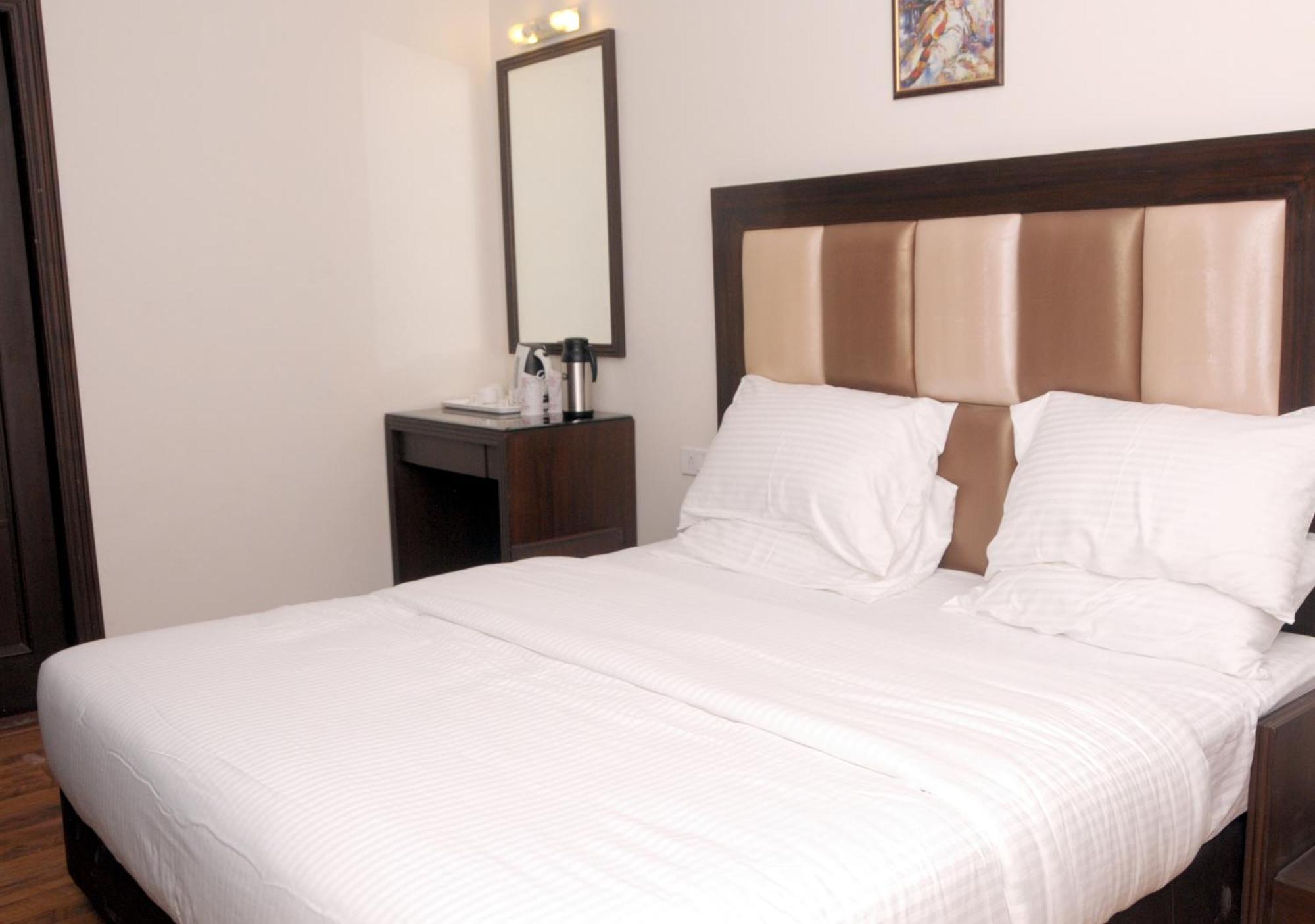Hotel Prems Paradise อัมริตสา ภายนอก รูปภาพ