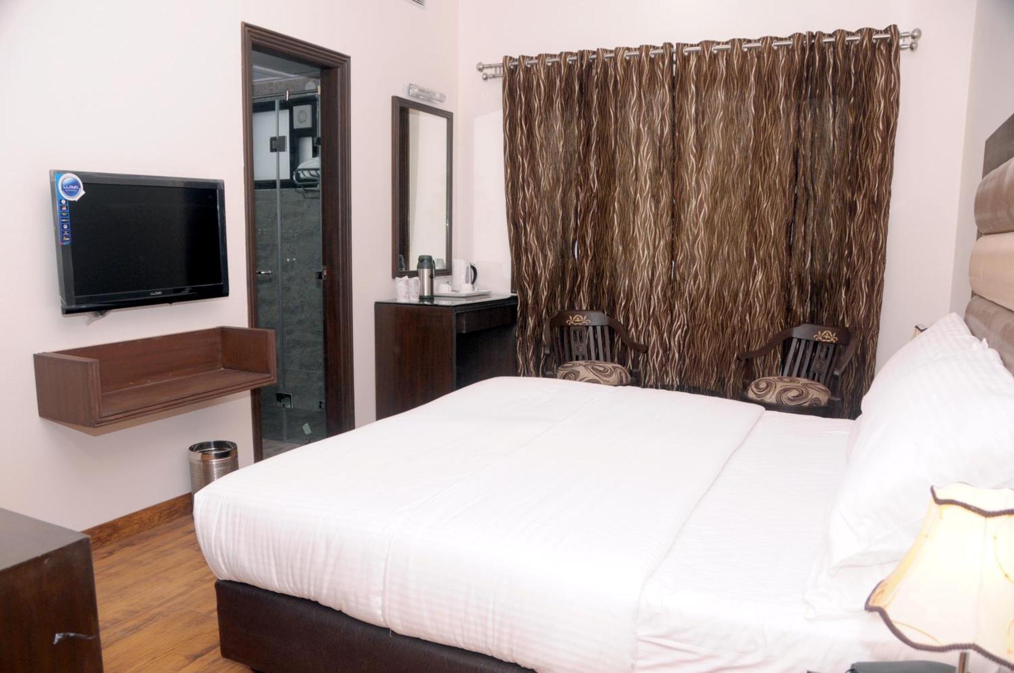 Hotel Prems Paradise อัมริตสา ภายนอก รูปภาพ