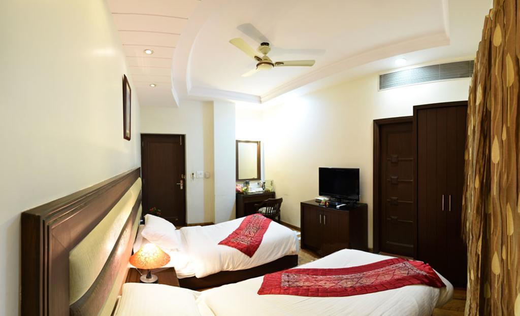 Hotel Prems Paradise อัมริตสา ภายนอก รูปภาพ