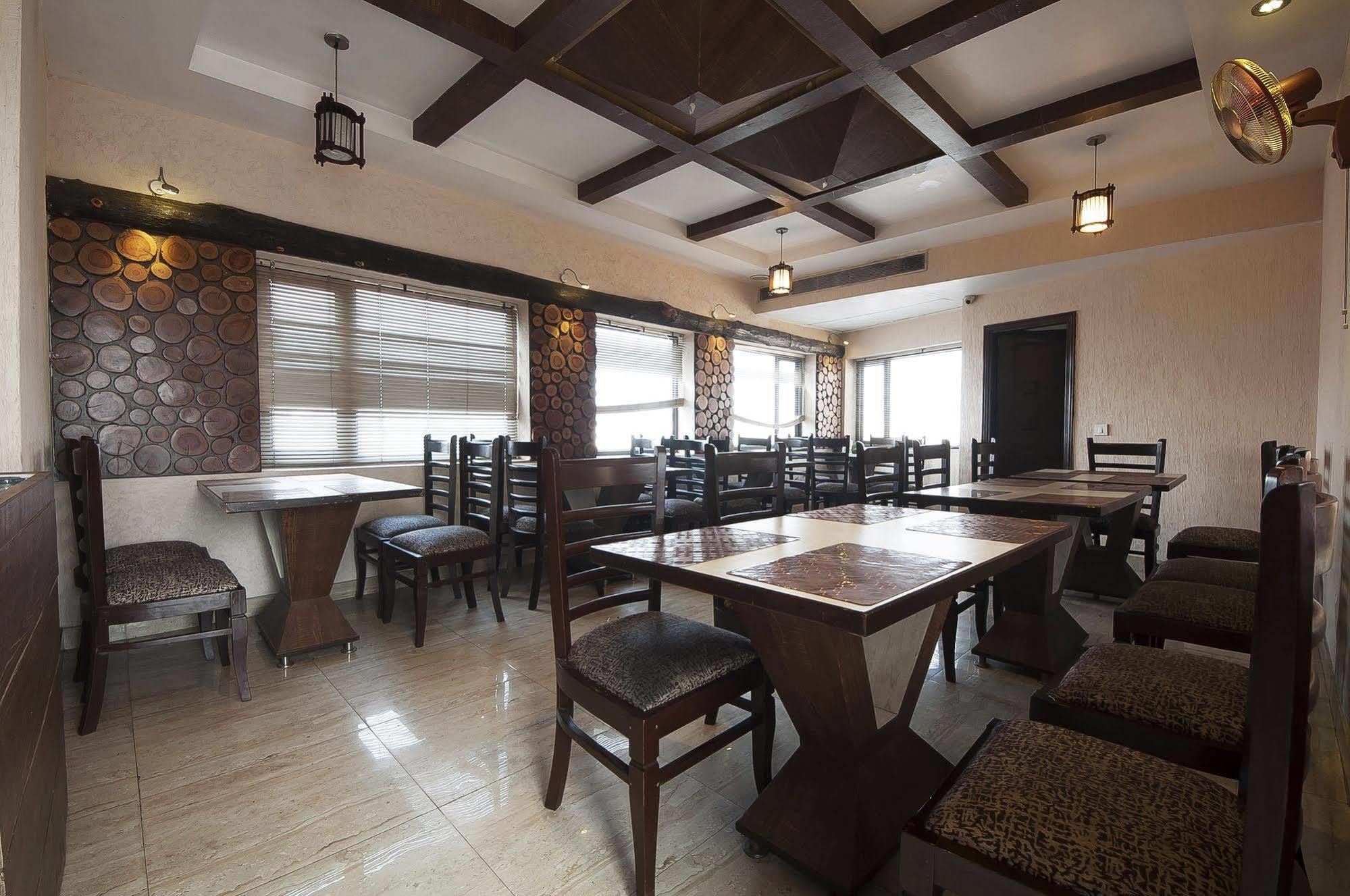 Hotel Prems Paradise อัมริตสา ภายนอก รูปภาพ