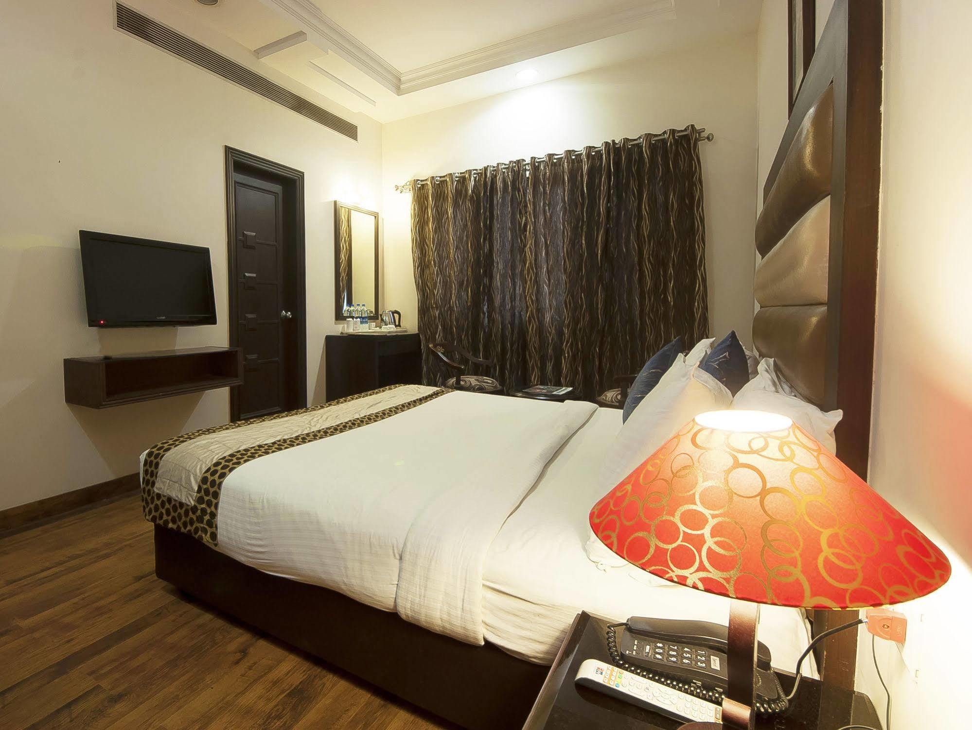 Hotel Prems Paradise อัมริตสา ภายนอก รูปภาพ